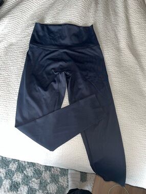High-Waist Navy Leggings - Women's Activewear